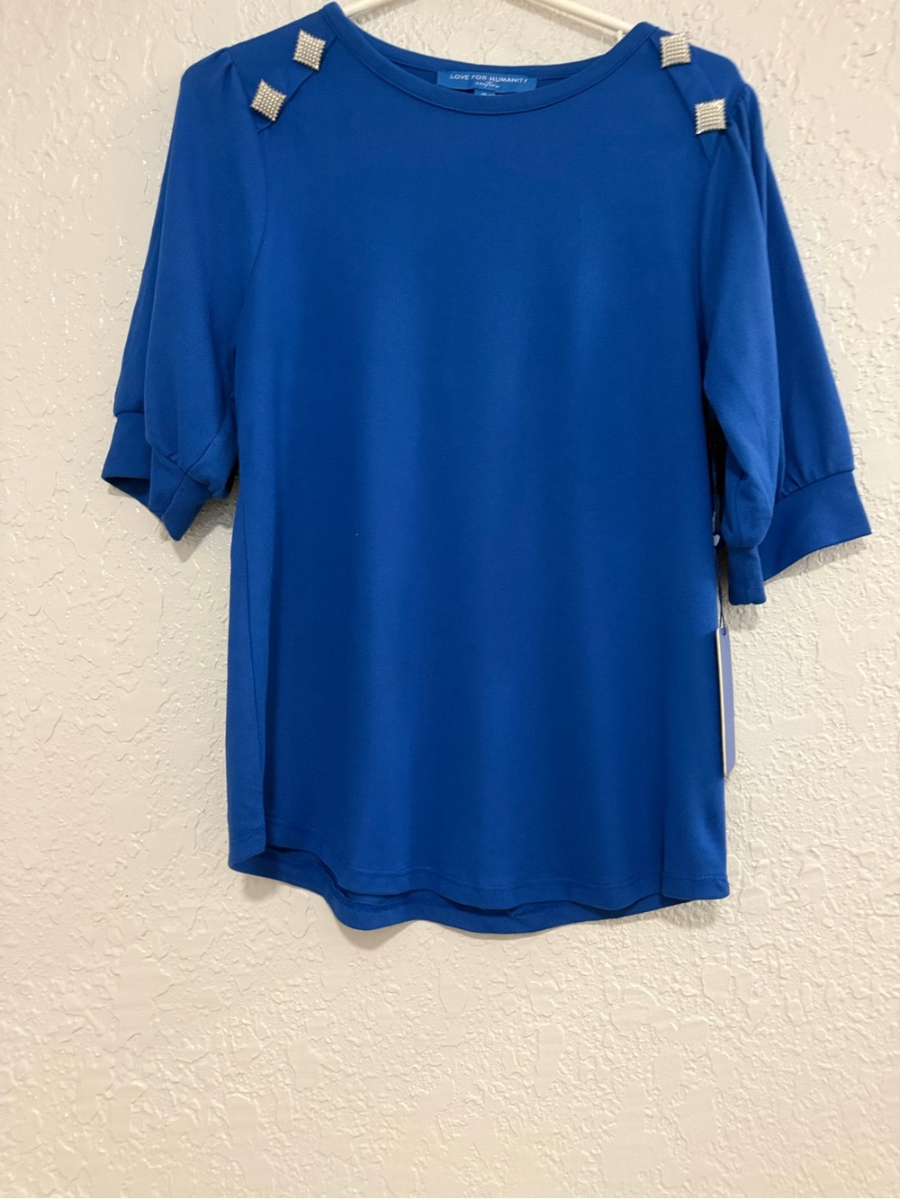Vera Wang Royal Blue Short Sleeve Embellished Shoulder Tee